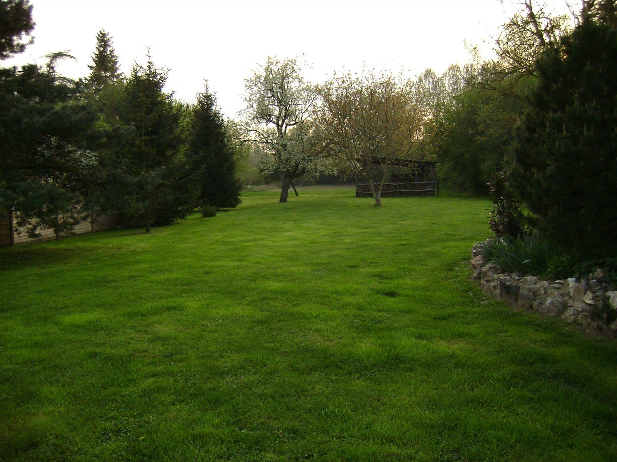 Les Chandelles Bed & Breakfast Villiers-le-Morhier Exterior foto